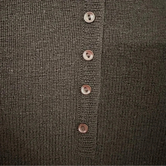 Susana Monaco Women's Half Sleeve Brown 100% Wool Button Detail Top Sz S GUC - Picture 6 of 7